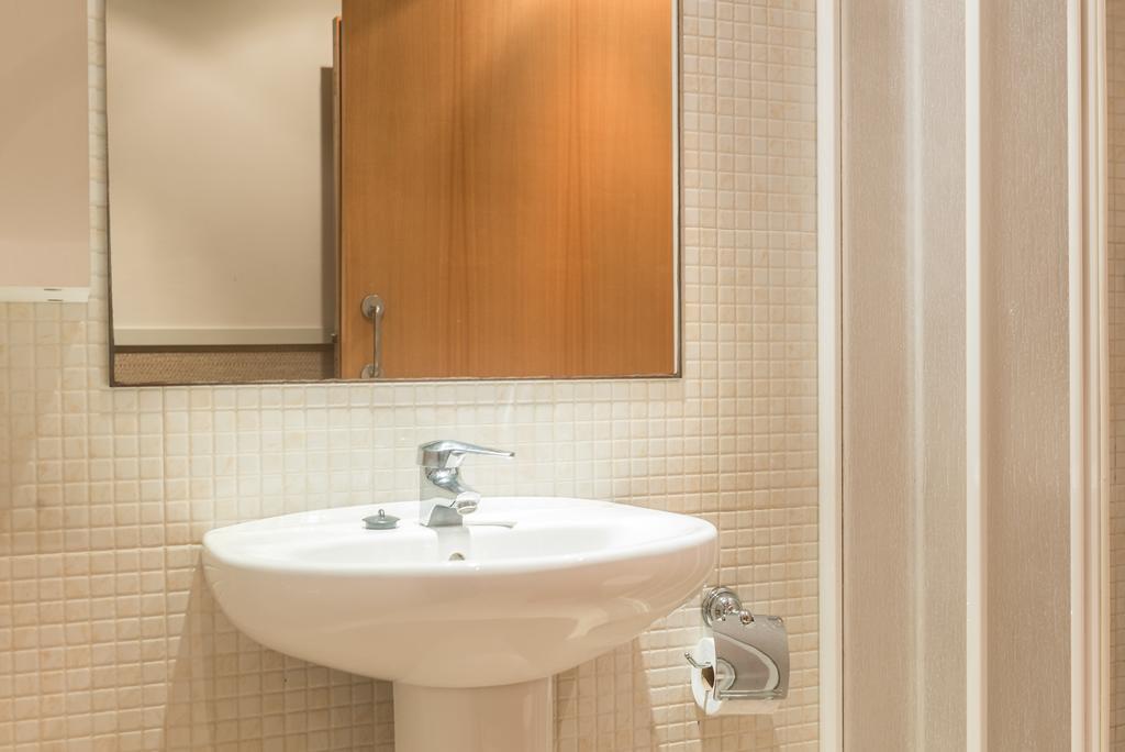 Apartments Hhb บาร์เซโลนา ภายนอก รูปภาพ
